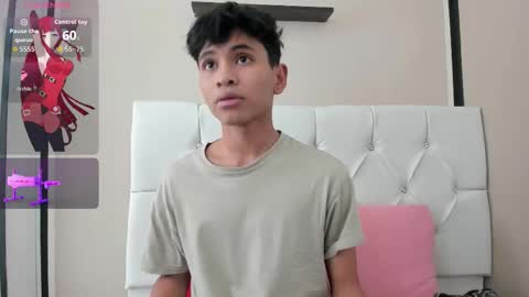 Snapshot of ethan_westt chatting on September 2025 01:22:01 PM Ethan online show from September 2025 01:22:01 PM