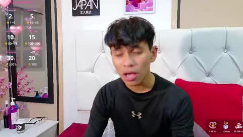 Ethan online show from November 2025 10:42:01 PM