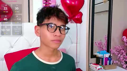 Snapshot of ethan_westt chatting on March 2026 08:24:02 PM Ethan online show from March 2026 08:24:02 PM