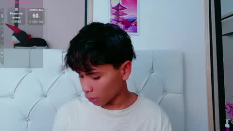 Snapshot of ethan_westt chatting on May 2026 08:46:02 PM Ethan online show from May 2026 08:46:02 PM