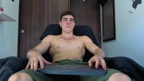 ethangreey1 online show from October 2025 09:37:01 PM