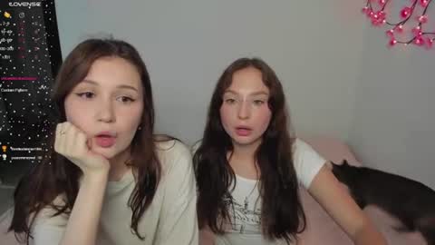 Snapshot of eumomino chatting on July 2026 07:21:01 PM Veronica Tiia Lilith left to right online show from July 2026 07:21:01 PM
