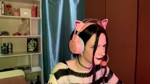 Snapshot of eunabiddlecome chatting on February 2026 11:07:02 AM Kate online show from February 2026 11:07:02 AM