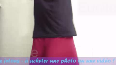 eunile online show from October 2025 11:49:02 AM