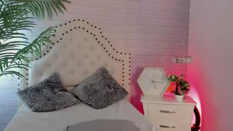 Snapshot of eureekaa chatting on February 2025 11:04:02 PM Eurekaa online show from February 2025 11:04:02 PM