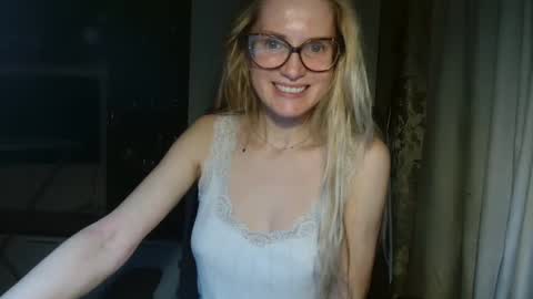 eva2323 online show from March 2025 04:06:02 PM