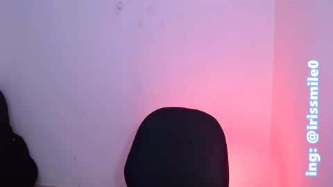 Snapshot of eva_brooks1 chatting on February 2025 11:30:01 PM Iris Smile independent model online show from February 2025 11:30:01 PM