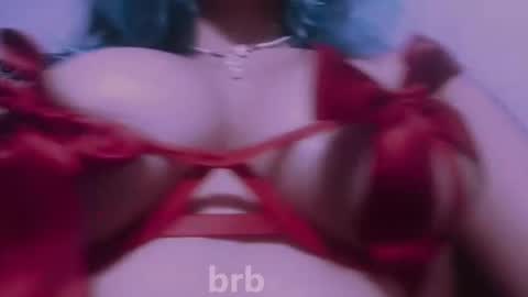 Snapshot of eva_brooks1 chatting on November 2025 03:56:02 PM Iris Smile independent model online show from November 2025 03:56:02 PM