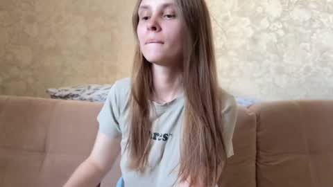 Eva Calvin online show from June 2026 07:33:02 AM