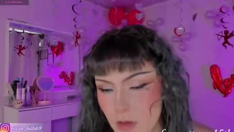 Eva  online show from February 2026 01:40:01 PM