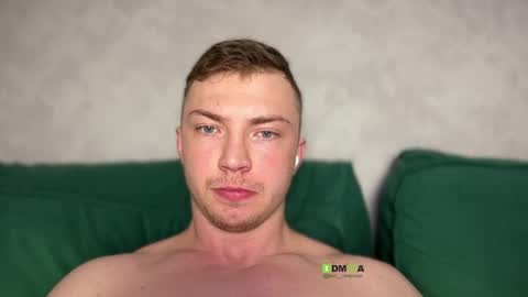 Eva and Iron online show from April 2026 10:30:02 PM