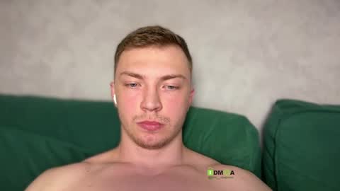 Eva and Iron online show from April 2026 10:23:01 PM