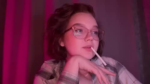 eva_kittenn online show from November 2025 12:54:02 AM