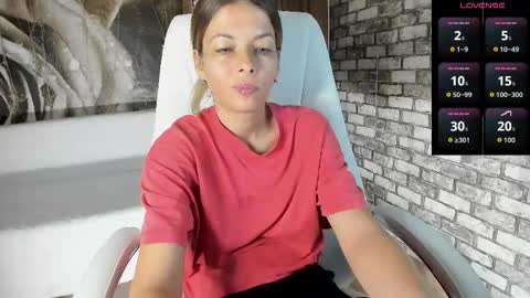 Snapshot of eva_melow chatting on September 2025 03:57:01 PM Eva online show from September 2025 03:57:01 PM