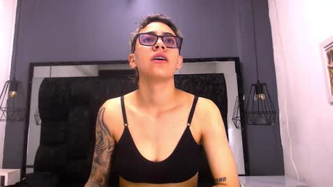 Snapshot of eva_monwalker chatting on January 2026 02:30:02 PM Eva cute online show from January 2026 02:30:02 PM