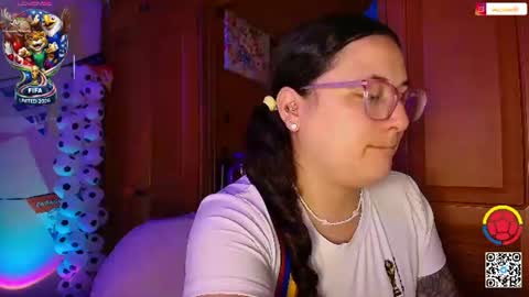 Snapshot of eva_rosse69 chatting on June 2026 12:10:01 PM Eva online show from June 2026 12:10:01 PM