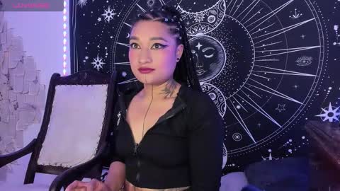 Eva  online show from November 2025 08:14:01 AM