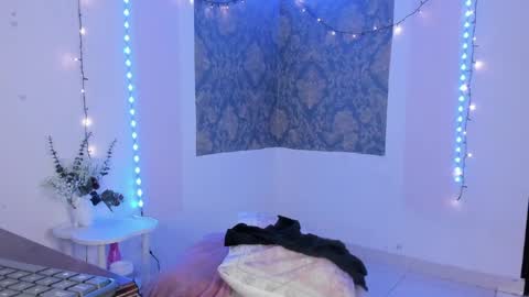 Eva  online show from March 2026 09:31:02 AM