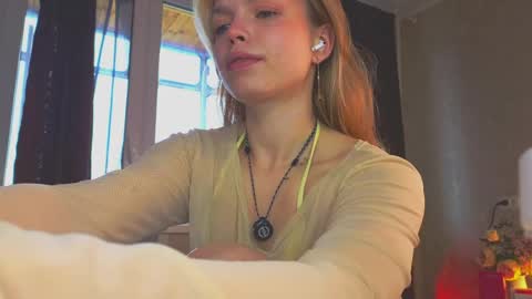 Snapshot of eva_sinn chatting on June 2026 01:24:02 PM Hi there i am Eva and i wish create a nice community with you so join my Ticket Show for more pleasure online show from June 2026 01:24:02 PM