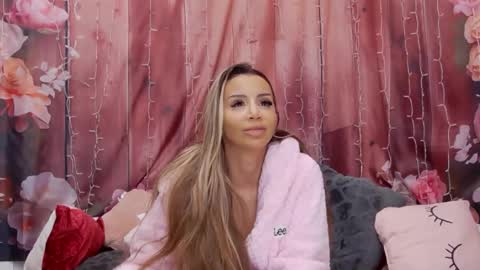 Snapshot of eva_sweetyx chatting on November 2025 03:23:02 PM Eva online show from November 2025 03:23:02 PM