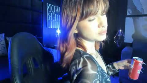 MISS EVY online show from April 2026 03:39:01 AM