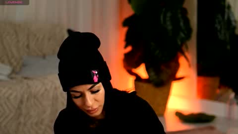 Eva  online show from January 2026 04:39:02 AM