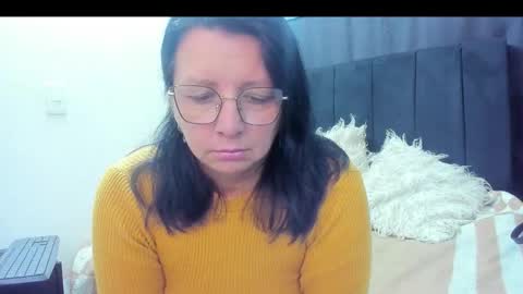 Snapshot of evaaross chatting on February 2026 12:04:02 PM Eva online show from February 2026 12:04:02 PM