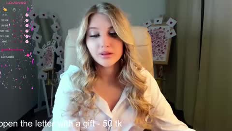 Eva  online show from February 2025 05:53:02 AM