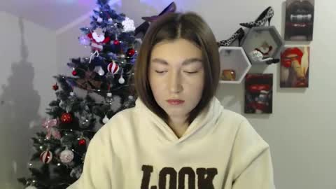 Snapshot of evachaturbatte chatting on December 2025 07:39:02 AM Evachaturbatte online show from December 2025 07:39:02 AM