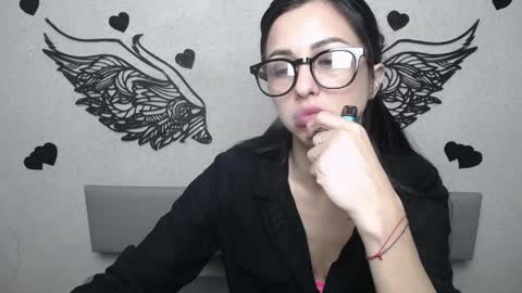 Snapshot of evaclarkk chatting on May 2026 07:05:02 AM EvaClarkk online show from May 2026 07:05:02 AM