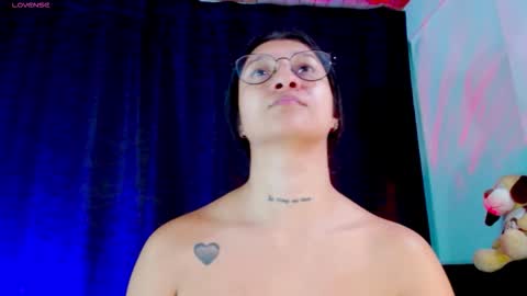 Evah Lee online show from November 2025 04:03:01 AM