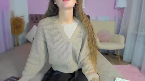 Eva online show from November 2025 04:07:01 AM