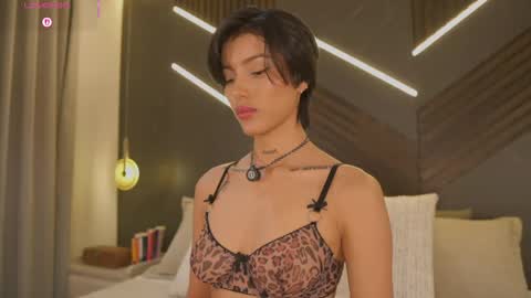 Eva Moretti online show from April 2026 06:32:02 PM