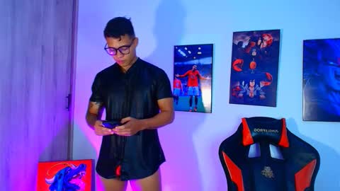 Snapshot of evan_greey chatting on October 2025 03:46:01 PM EVAN GREY online show from October 2025 03:46:01 PM