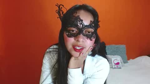 evangelinne_01 online show from November 2025 04:07:01 PM