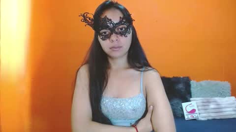 evangelinne_01 online show from November 2025 01:56:02 PM