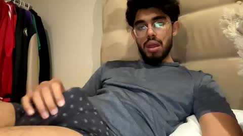 evansjacob online show from November 2025 12:10:01 AM