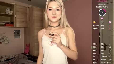 Eva online show from November 2025 07:52:02 AM