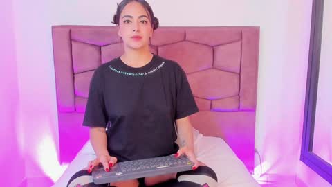 EVARITZ online show from January 2025 11:13:01 PM