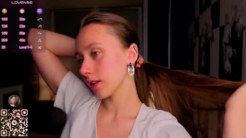 Snapshot of evas_soul chatting on November 2025 07:05:02 PM Eva online show from November 2025 07:05:02 PM