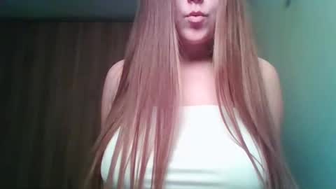 evasapples2026 online show from March 2026 06:54:01 PM