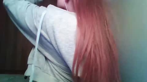 evasapples2026 online show from March 2026 07:46:02 PM