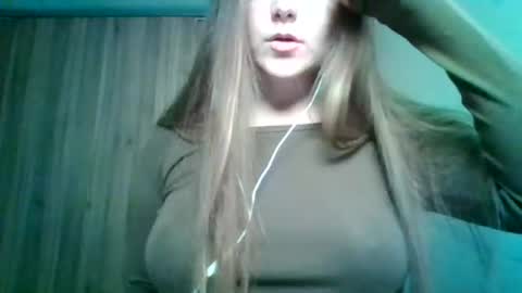 evasapples2026 online show from June 2026 08:45:02 PM