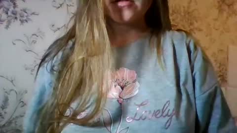 evasapples2026 online show from June 2026 08:31:01 PM