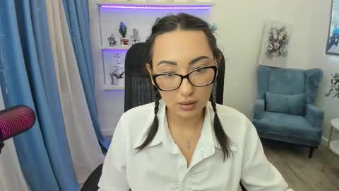 evasarazardje online show from January 2026 11:34:01 AM