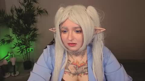 Snapshot of evathewitcher chatting on June 2026 09:24:02 AM EvaTheWitcher online show from June 2026 09:24:02 AM