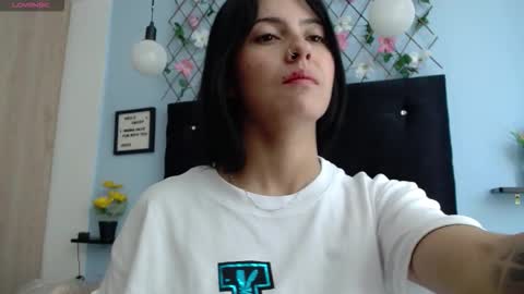 Snapshot of evatits_1 chatting on December 2025 01:27:01 PM Eva Carter online show from December 2025 01:27:01 PM