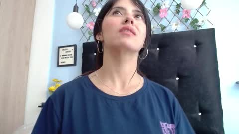 Snapshot of evatits_1 chatting on December 2025 12:20:01 PM Eva Carter online show from December 2025 12:20:01 PM