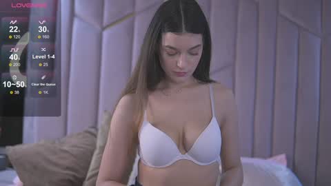 Carolina online show from January 2025 10:39:01 PM