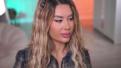 Snapshot of evazane chatting on December 2025 08:46:01 PM Eva online show from December 2025 08:46:01 PM